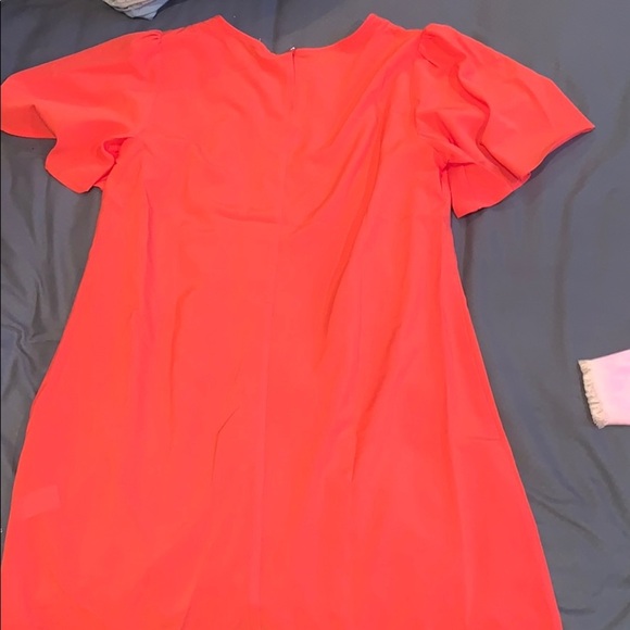 Medium coral dress bell sleeves - Picture 6 of 8